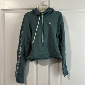 Under Armour Cropped Sweatshirt